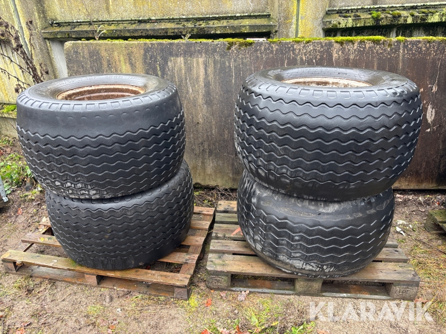 Vagnsdäck med fälg 520/50-17 4st