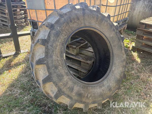 Däck 480/65 R24 Michelin