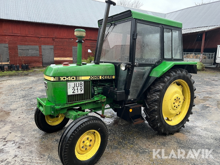 Traktor John deere 1040