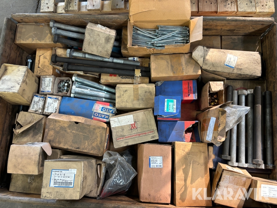 Pall med blandad bult och mutter