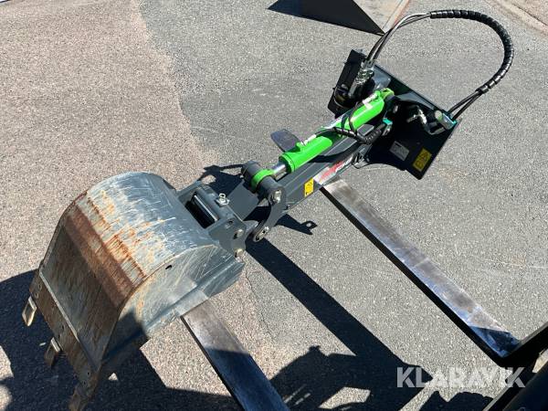 Grävaggregat Avant 150 med tandskopa och faster-koppling