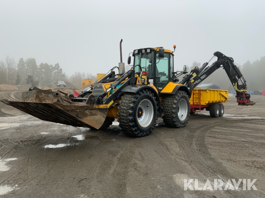 Grävlastare Huddig 1160 D med dumperkärra, rototilt och flera redskap