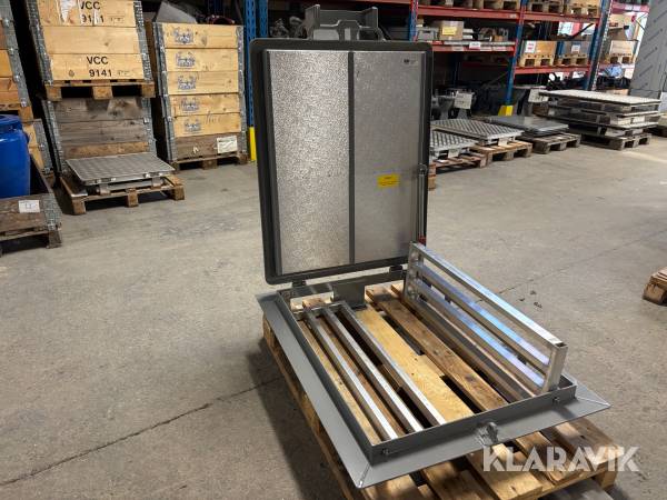 Säkerhetslucka Abat isolerad 800x550 mm