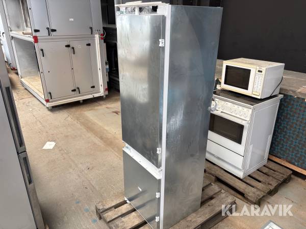 Kombiskåp kyl/frys Siemens KI87VVSE0