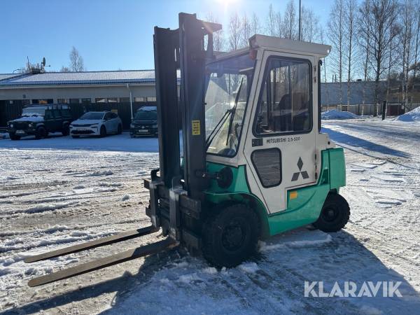 Truck Mitsubishi FD25