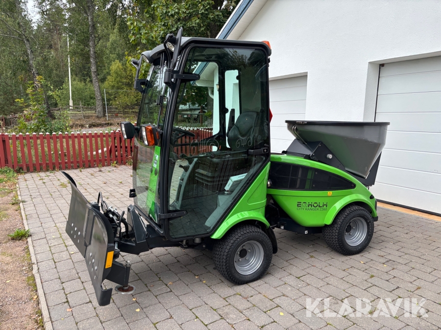 Redskapsbärare Egholm City Ranger 2260 med redskap