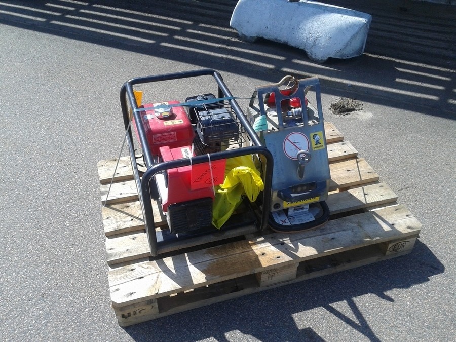 PLATTLYFT VAKUUM EL & GENERATOR BENSIN