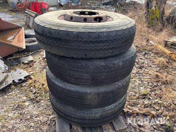 Lastbilsdäck 3st 11.00R20