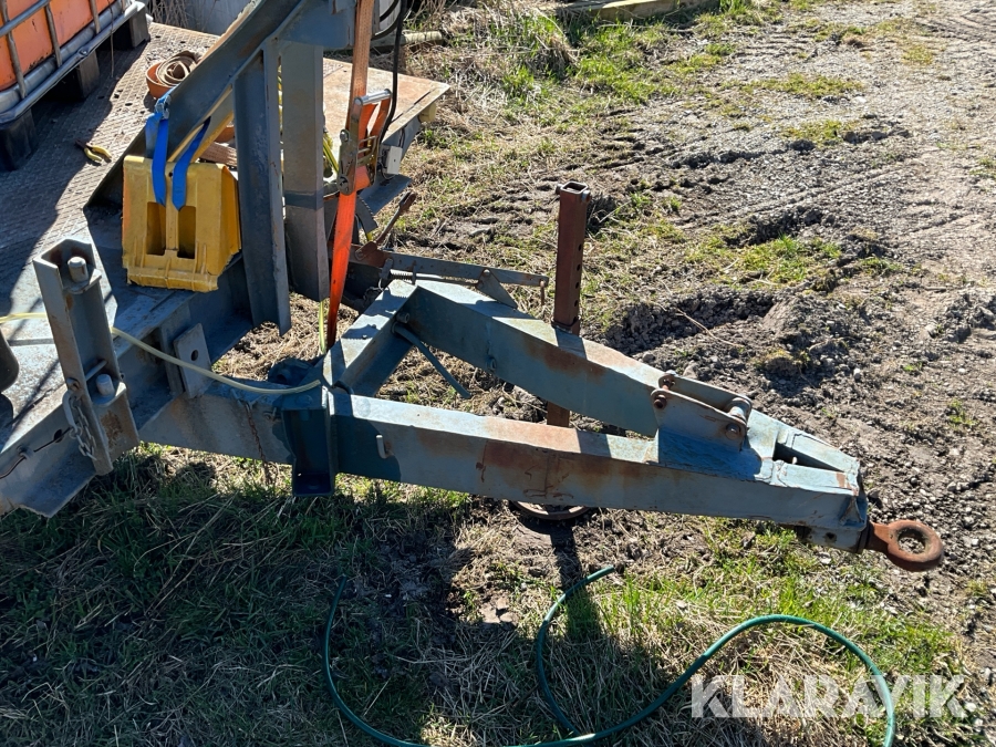 Maskintrailer med tipp