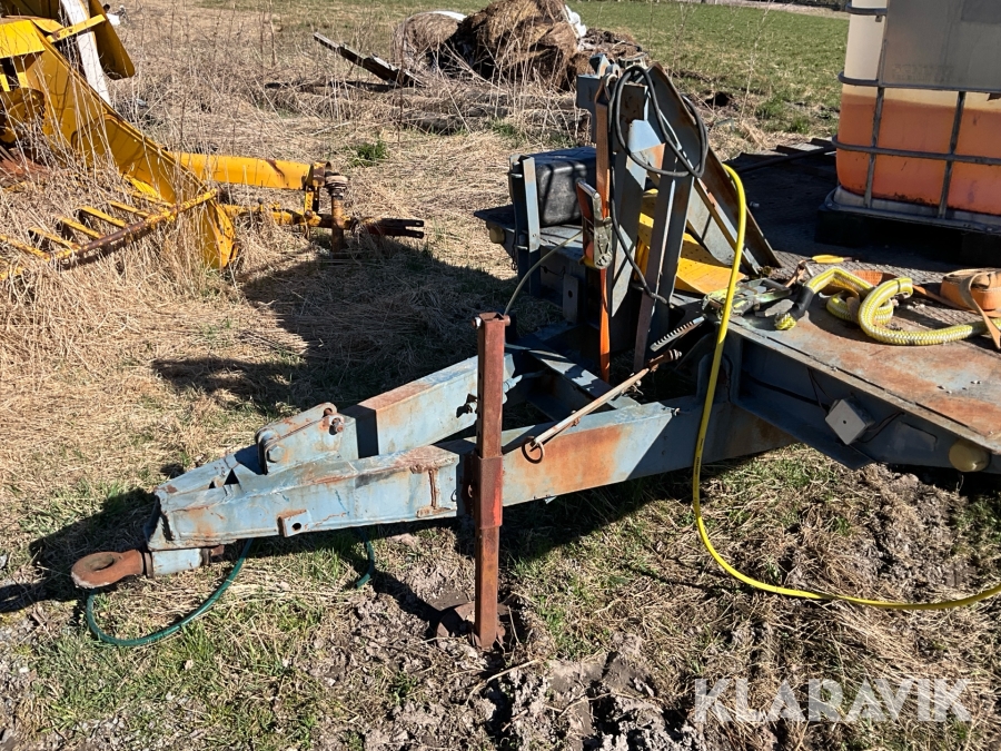 Maskintrailer med tipp