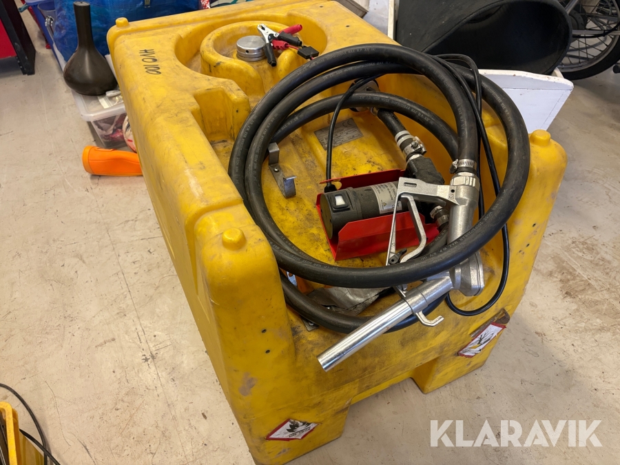 Dieseltank med pump Nima DSE-07-12 300 L