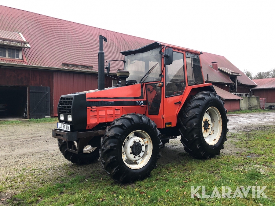 Traktor Valmet 705