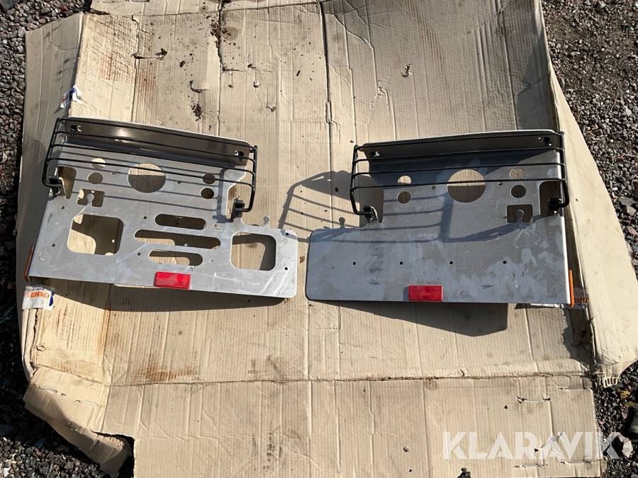 Bakljusfästen med skyddsgaller till lastbil