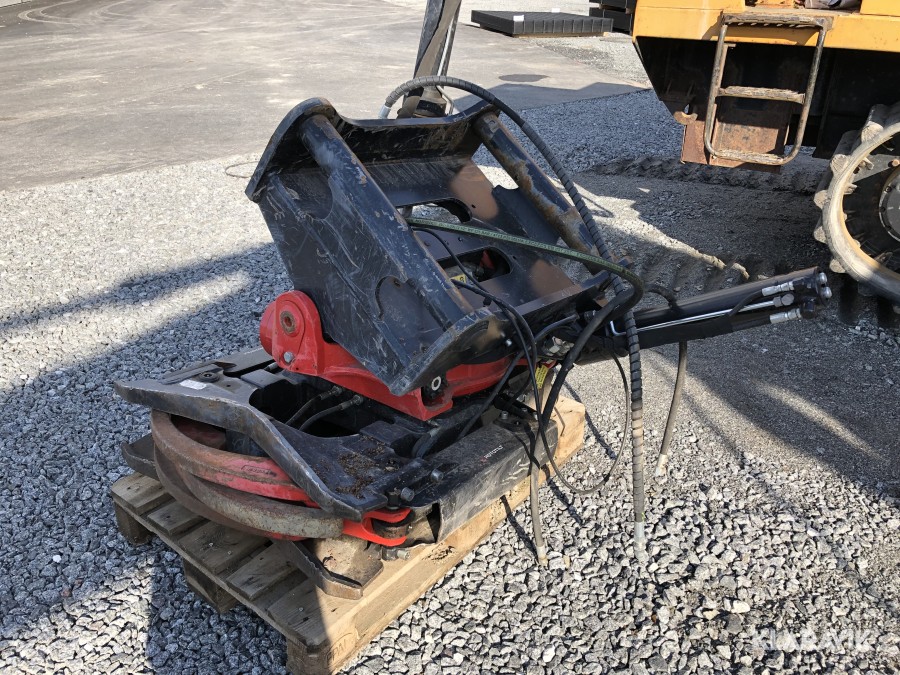 Klaravik Auktioner | R8 Rototilt
