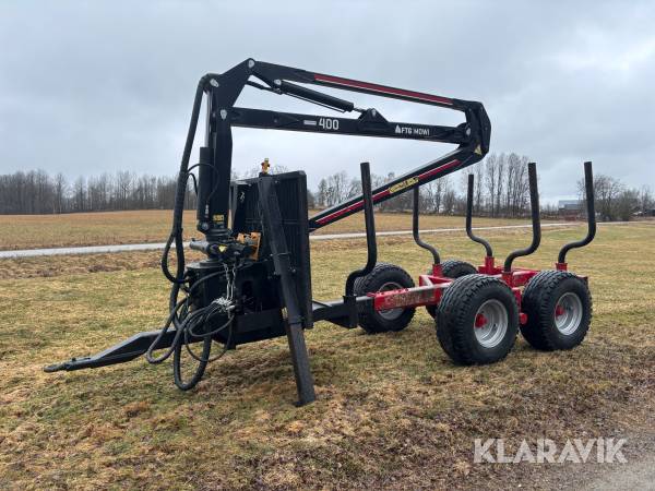 Skogsvagn FTG 1050 Mowi med Kran FTG 400