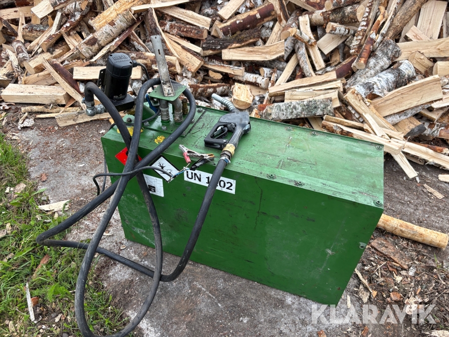Dieseltank Rudskoga Svets Mekaniska AB 180L