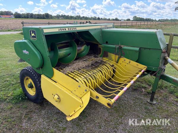 Hårdpress John Deere 330
