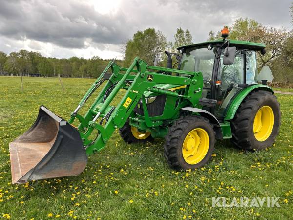 Traktor John Deere 5067E med frontlastare