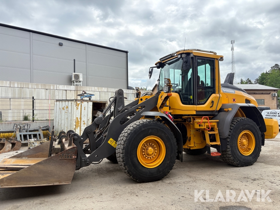 Hjullastare Volvo L70H med skopa & gafflar