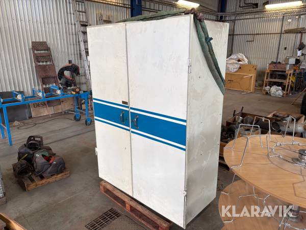 Förvaringsskåp låsbart med inredning