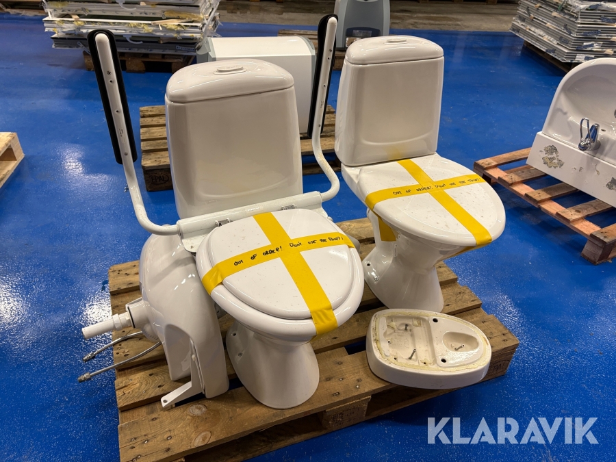 Toalettstol 2 st och handfat 2 st Ido