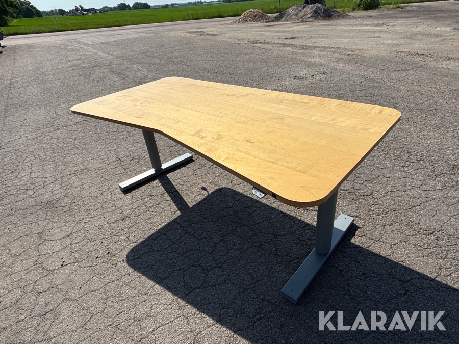 Skrivbord Martela elektriskt höj och sänkbart