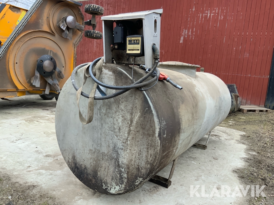 Dieseltank Töre-Tanken 3m3 med pump och räkneverk
