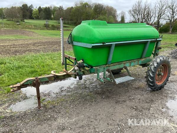 Vattentank på vagn 1500L