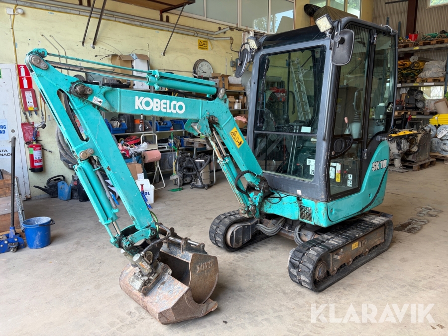 Grävmaskin Kobelco SK18 med redskap