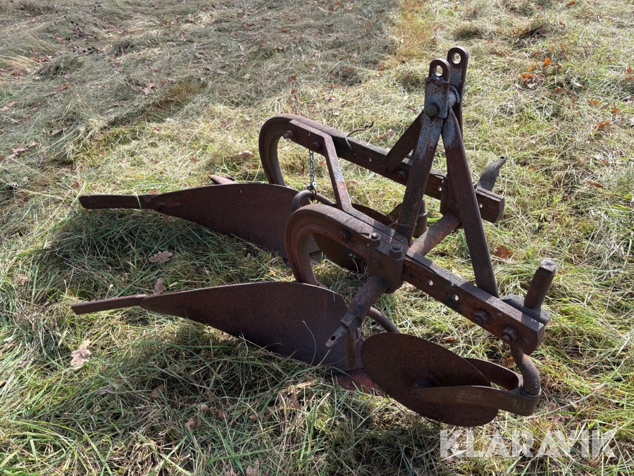 Plog Massey Ferguson 12 BA-AS-A-28 2-skärig