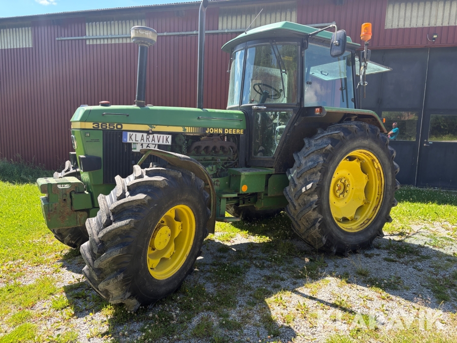 Traktor John Deere 3650