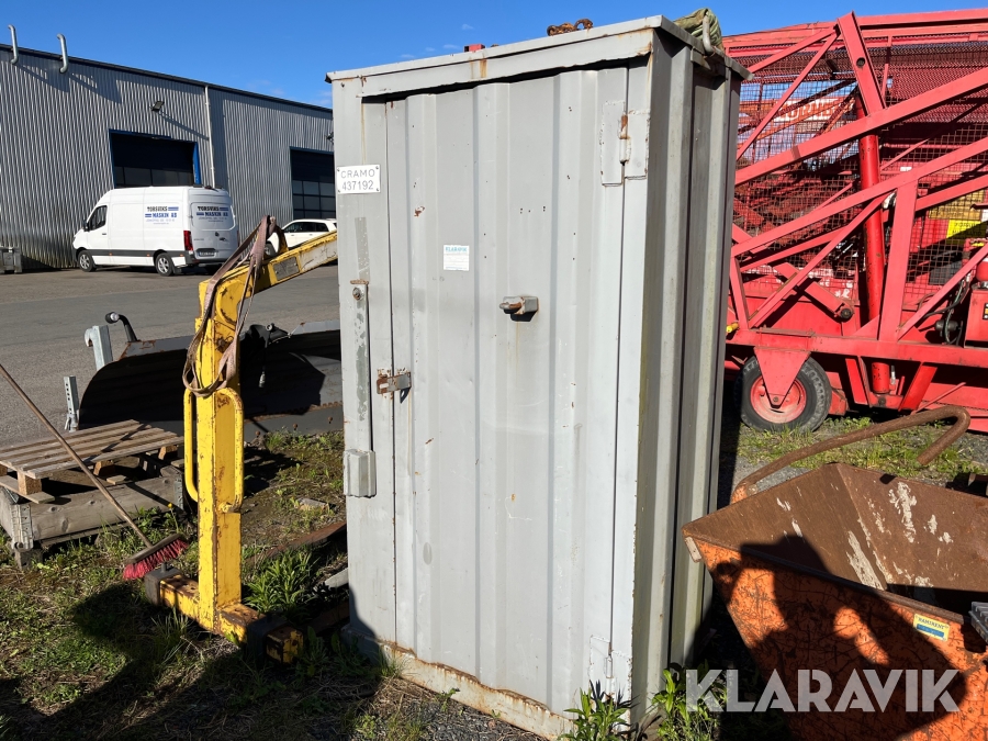 Containerskåp med diverse lyftutrustning