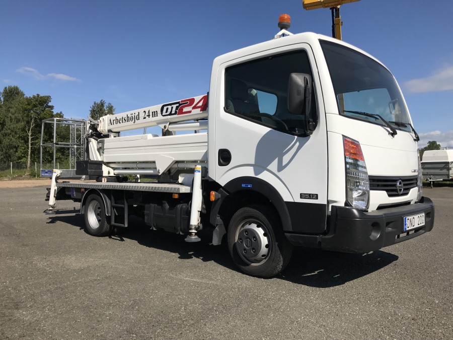 Liftbil Nissan