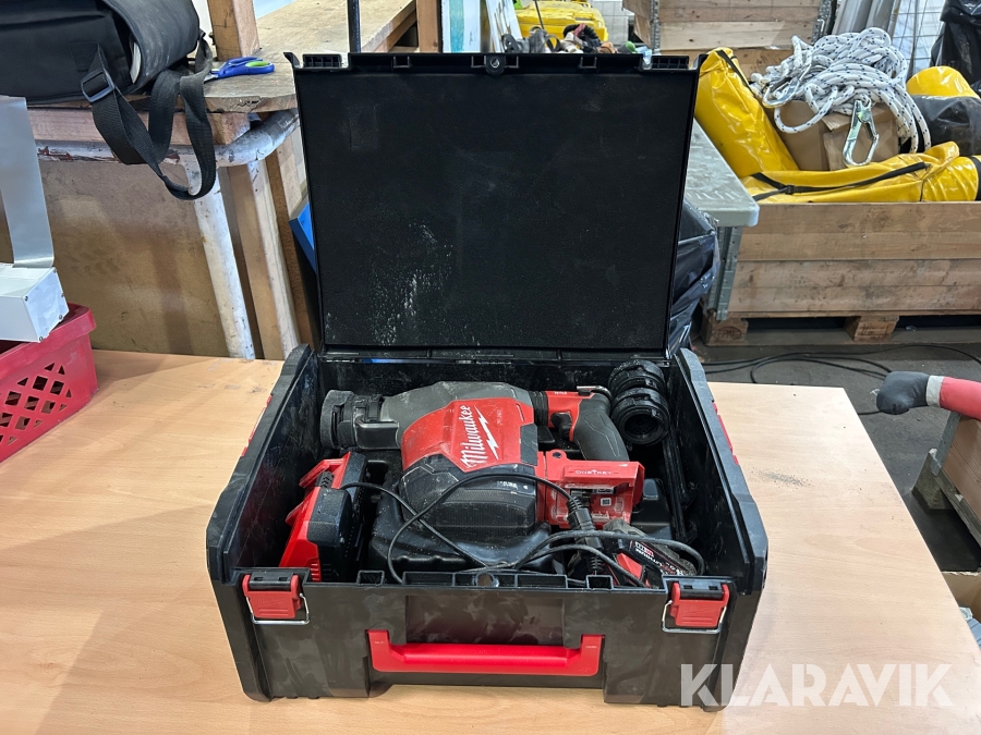 Slagborrmaskin Milwaukee M18 FHAFOH16 med hepafilter