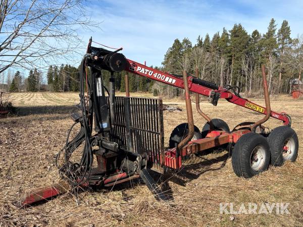 Midjestyrd Skogsvagn Kesla Patu 400 med vinsch