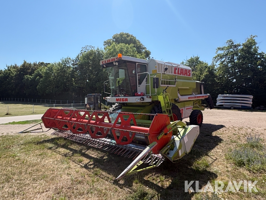 Skördetröska Claas Dominator 218 MEGA 22 fot