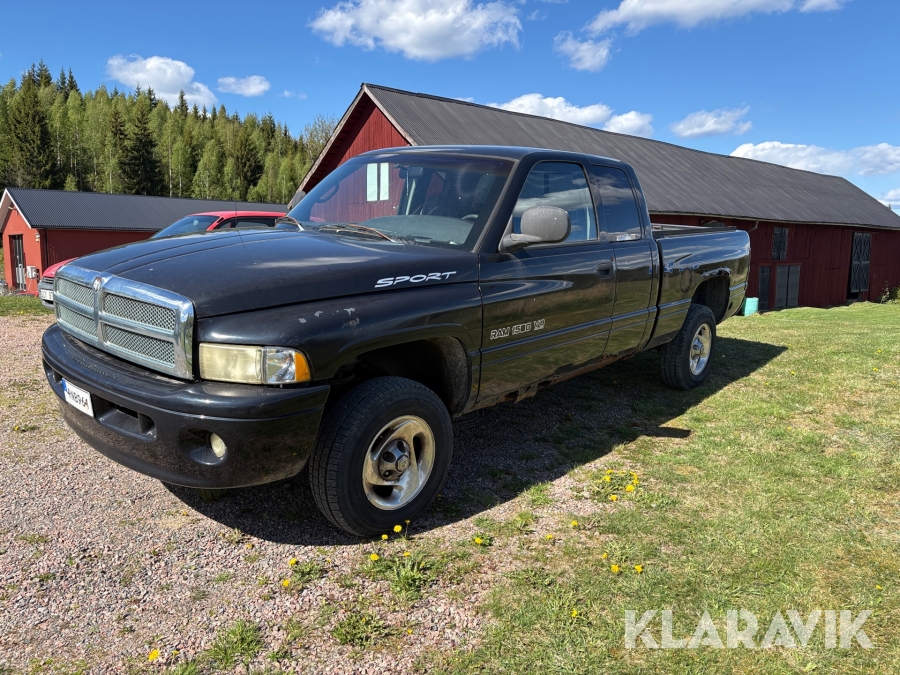 Pickup Dodge RAM 1500 V8 Magnum