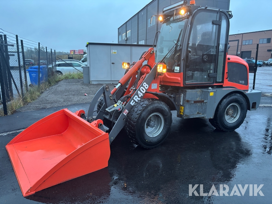 Hjullastare Evereun ER 408 med flera redskap