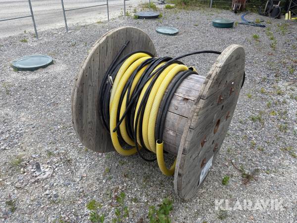 Kabel med trumma ca 70 m