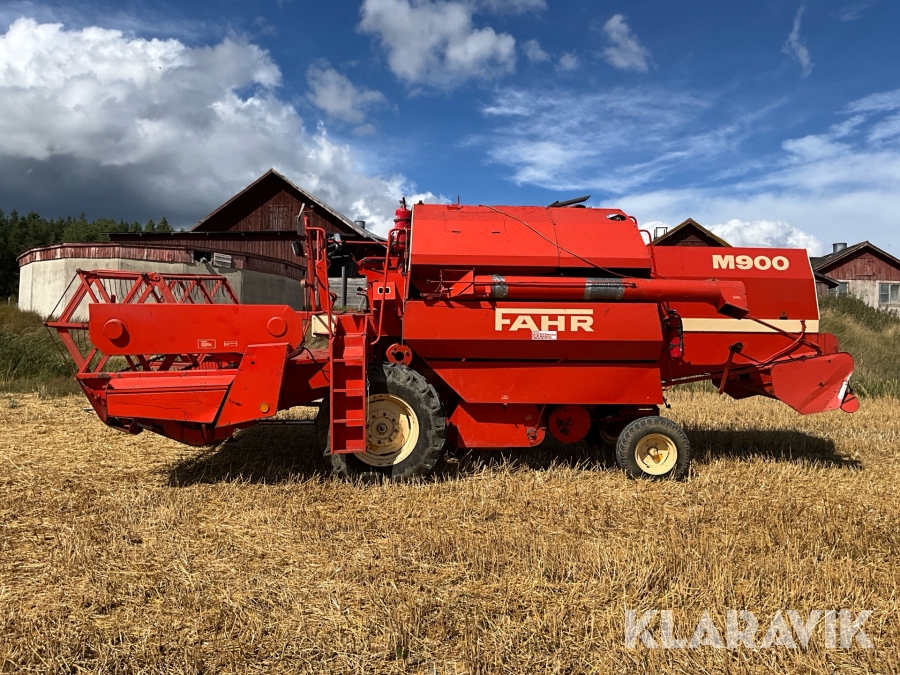 Skördetröska Fahr M900 10fot
