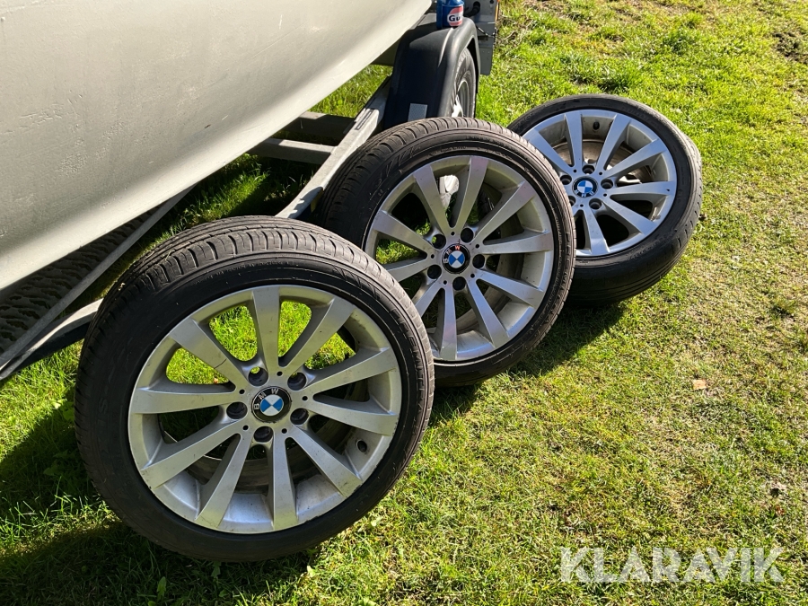 Aluminiumfälgar BMW Sommardäck 4st