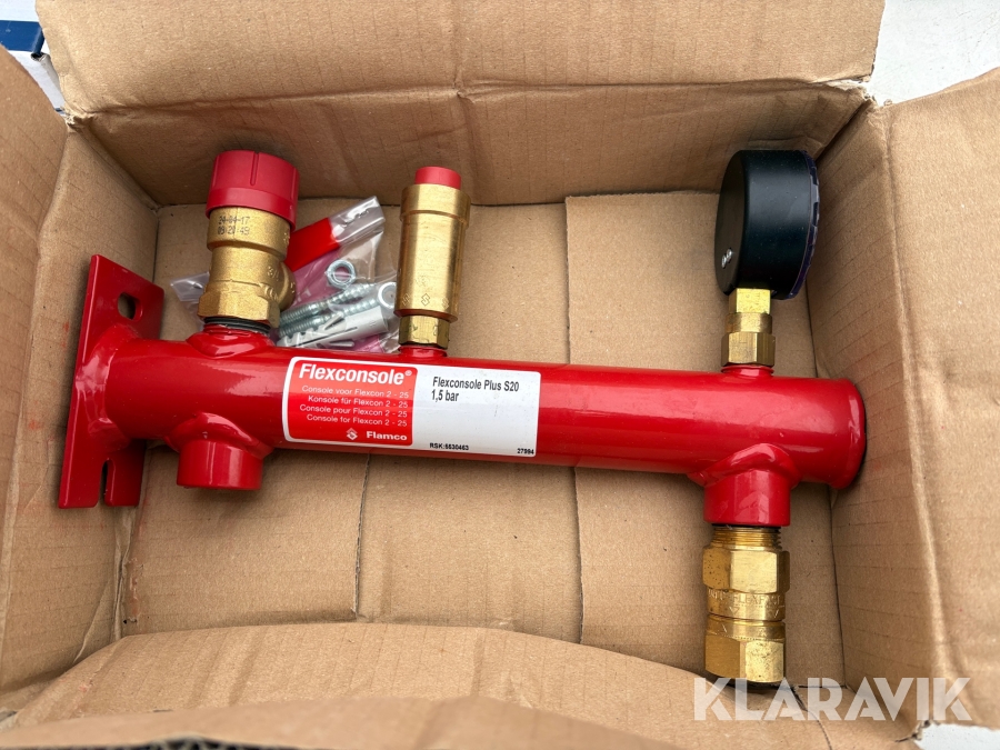 Parti med blandade VVS-artikar