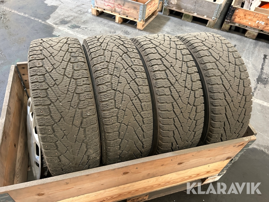 Dubbdäck på fälg Nokian Hakkapeliitta C3