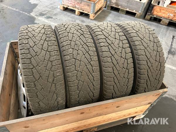 Dubbdäck på fälg Nokian Hakkapeliitta C3