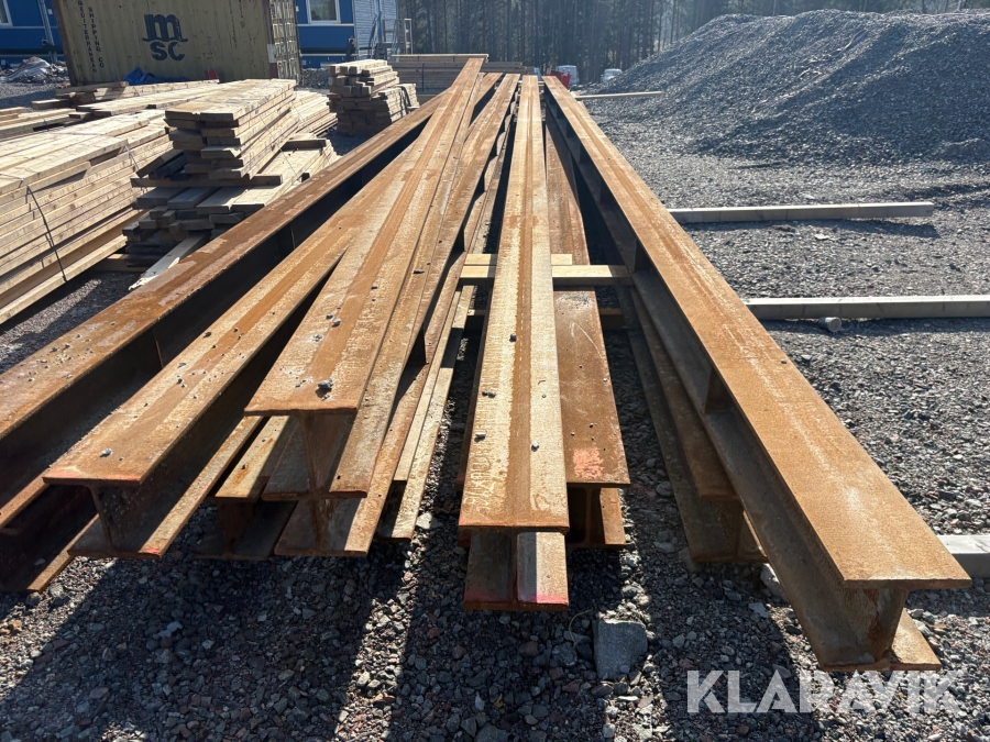 Parti med stålbalk HE240B