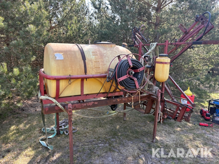 Växtskyddsspruta till golfbana Hardi 600L 7,5m ramp