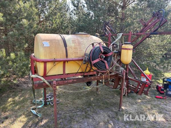 Växtskyddsspruta till golfbana Hardi 600L 7,5m ramp