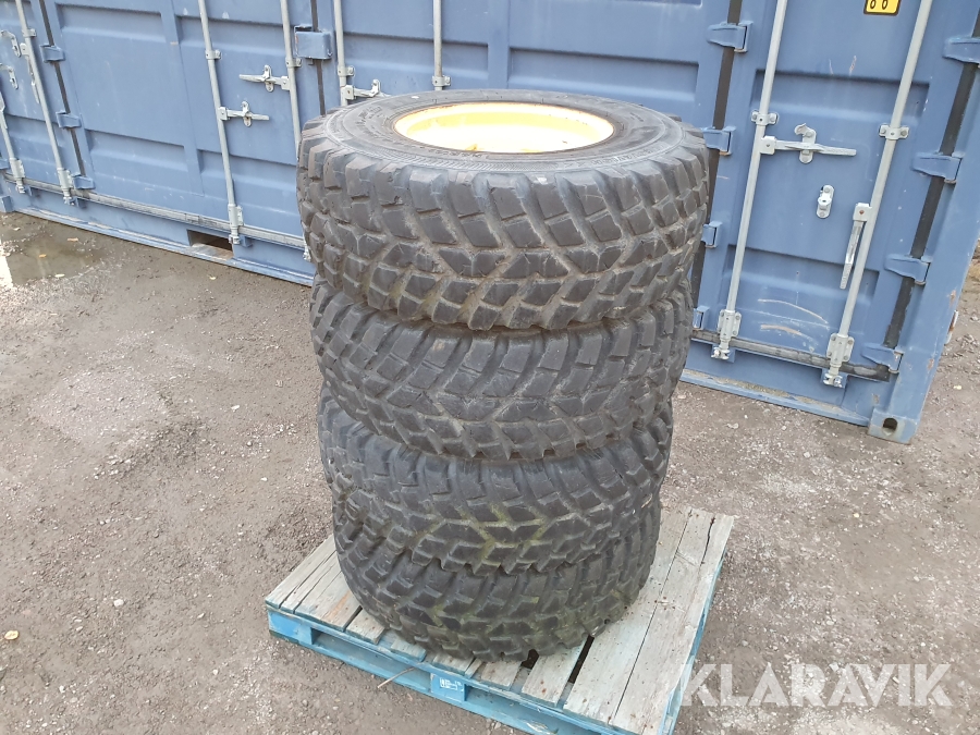 Entreprenaddäck 4st Nokian Volvo L25 340/80R18