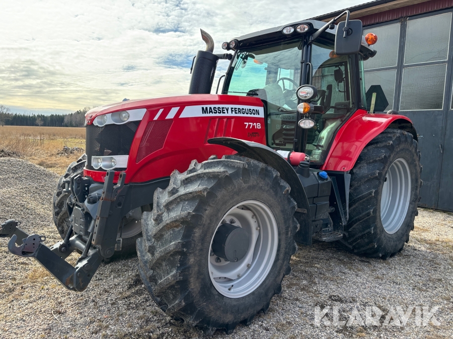 Traktor Massey Ferguson 7718 Dyna