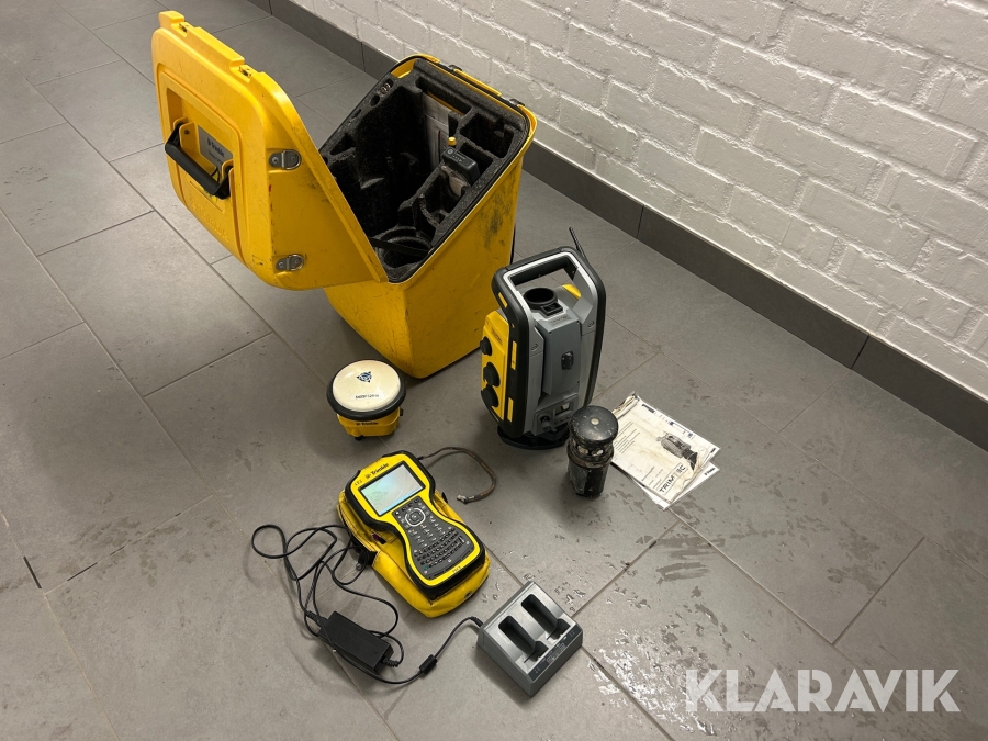 Totalstation Trimble SPC930 med GPS och handdator